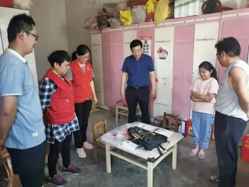 736800624.jpg 736800624.jpg