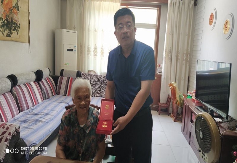 图片2.jpg 图片2.jpg