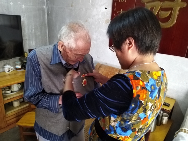 DSC_0015.JPG DSC_0015.JPG